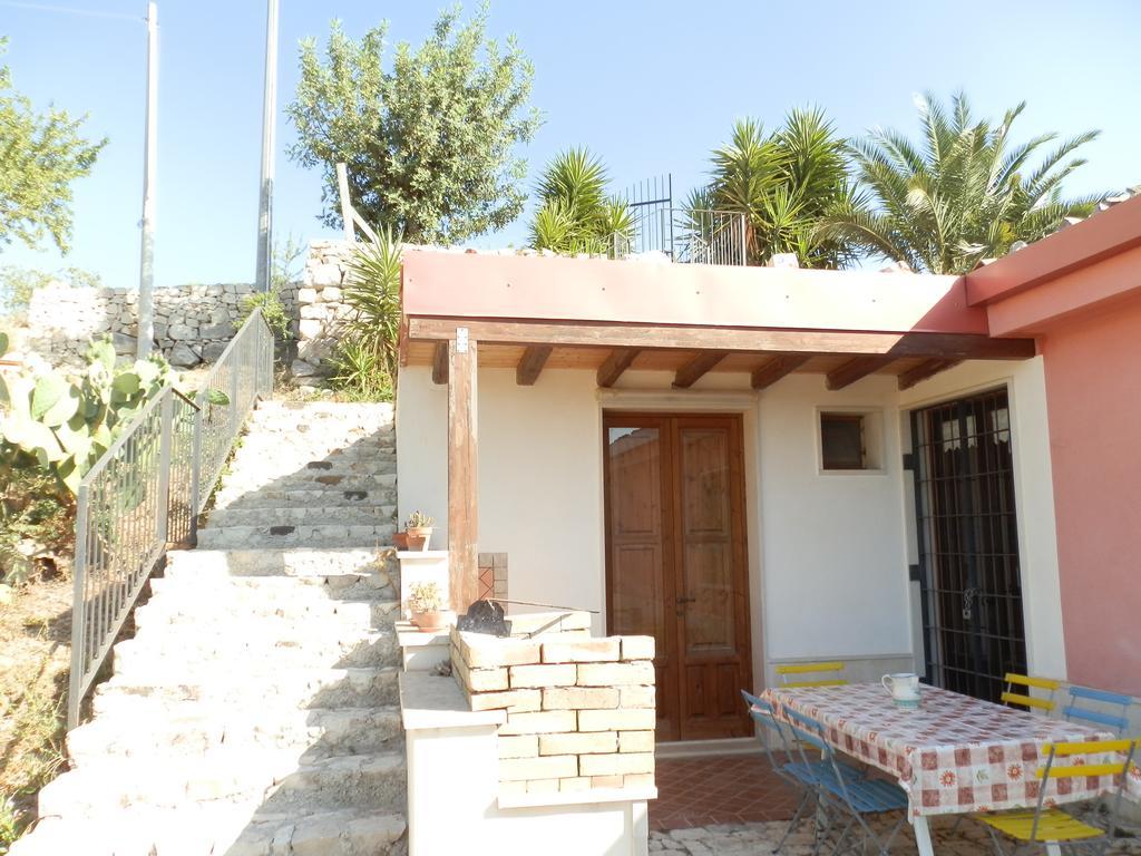 La Pietra Villa Chiaramonte Gulfi Værelse billede